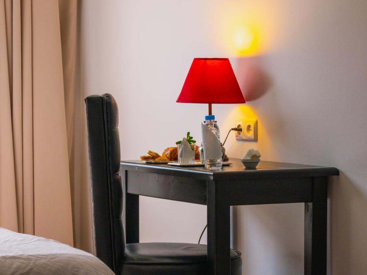 Hotel L'Aeroport Nador Ngoại thất bức ảnh